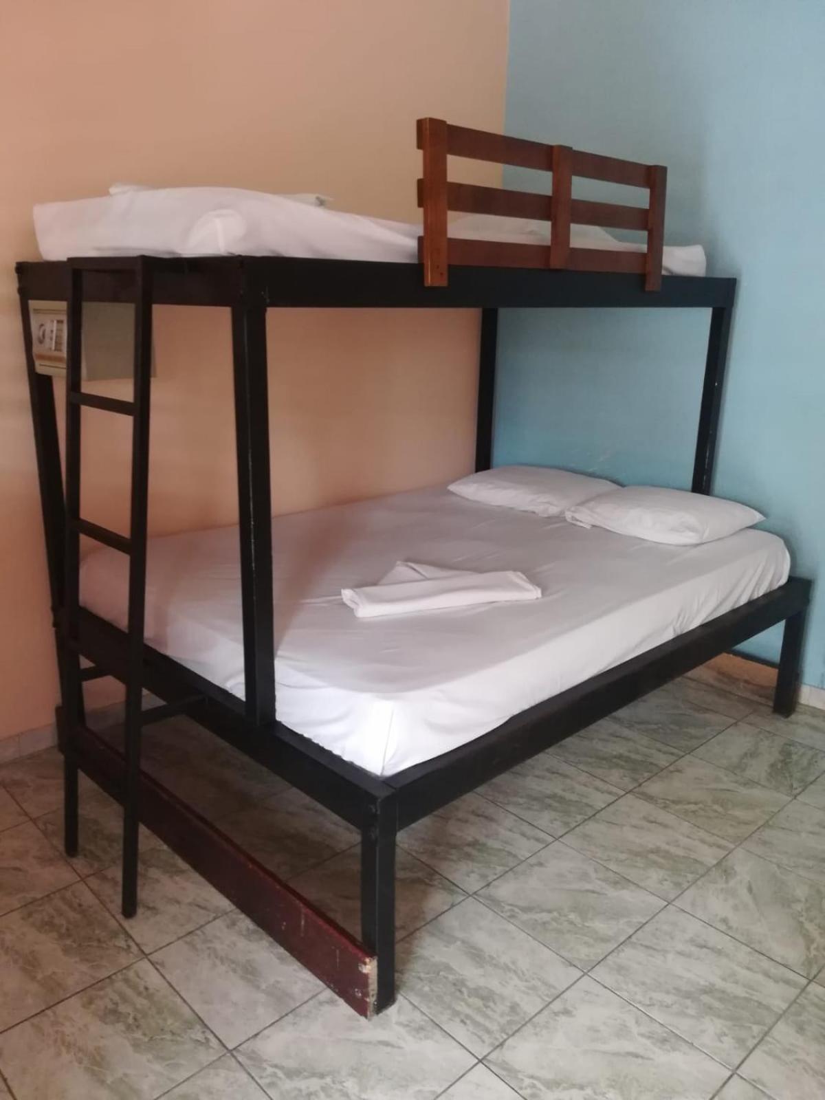 Costa Linda Art Hostel Manuel Antonio Eksteriør bilde