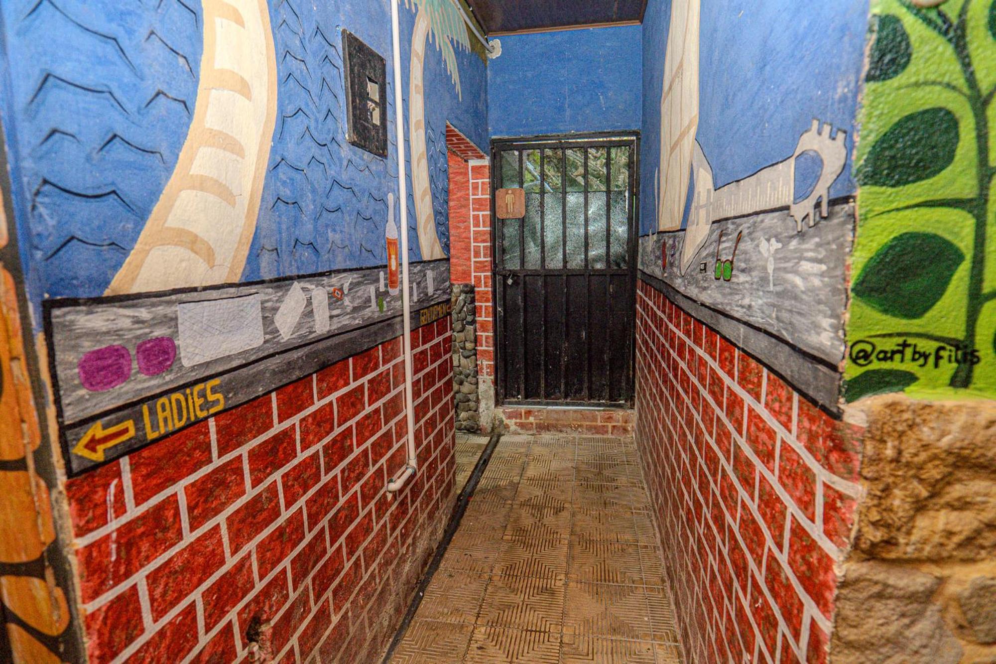 Costa Linda Art Hostel Manuel Antonio Eksteriør bilde