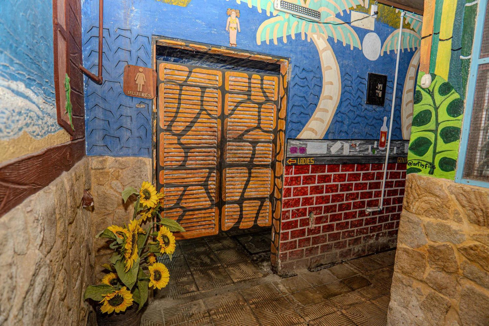 Costa Linda Art Hostel Manuel Antonio Eksteriør bilde