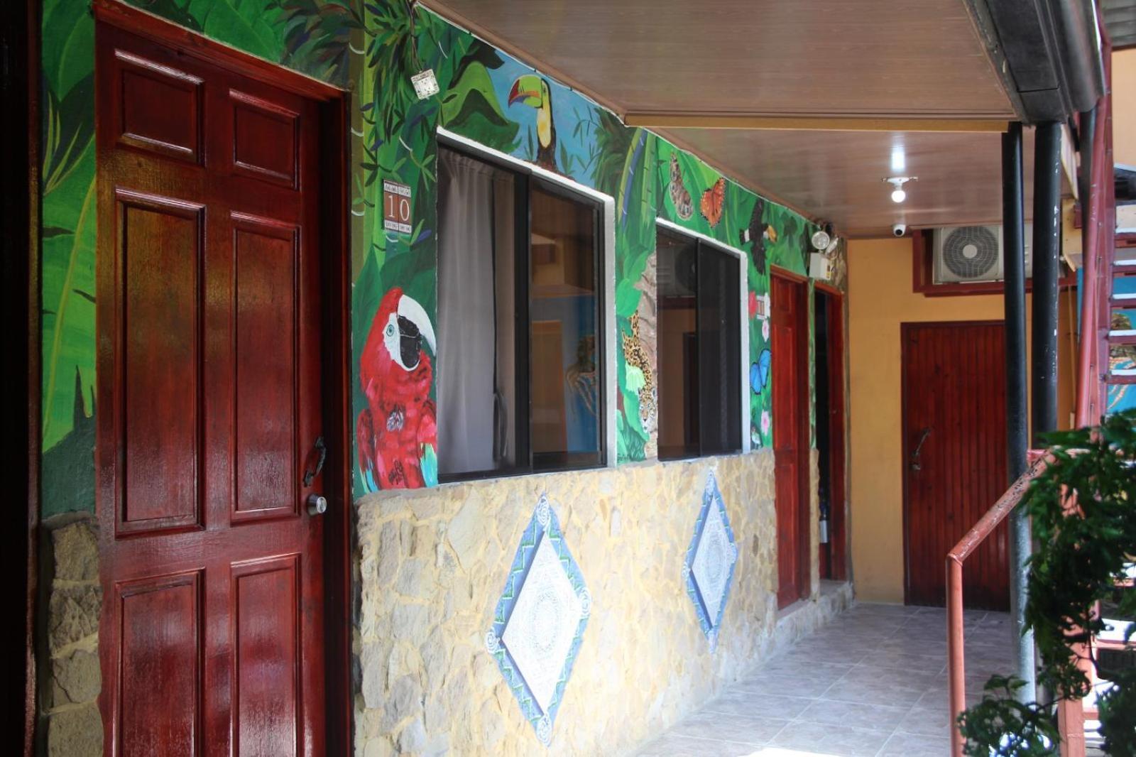Costa Linda Art Hostel Manuel Antonio Eksteriør bilde