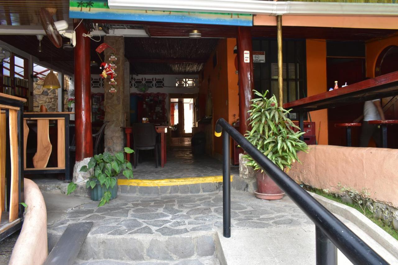 Costa Linda Art Hostel Manuel Antonio Eksteriør bilde