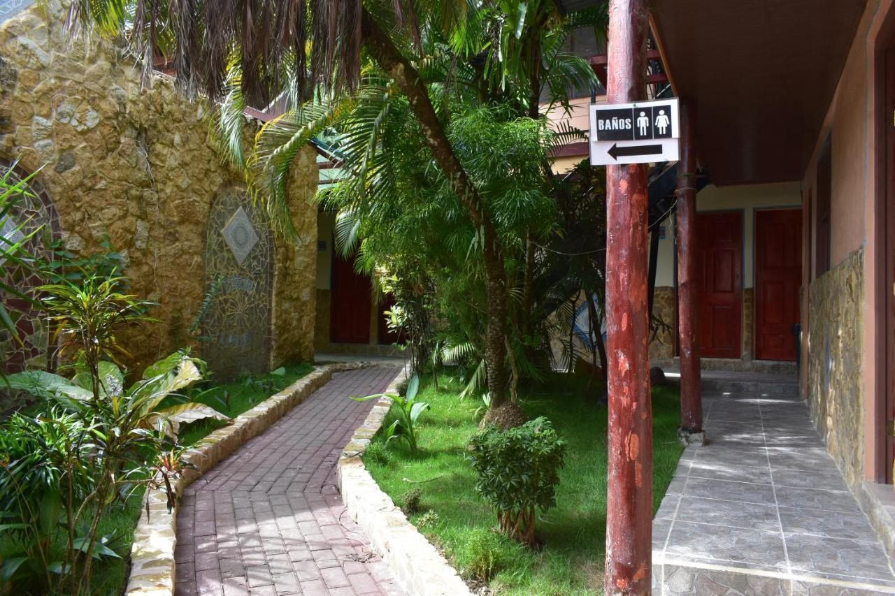 Costa Linda Art Hostel Manuel Antonio Eksteriør bilde